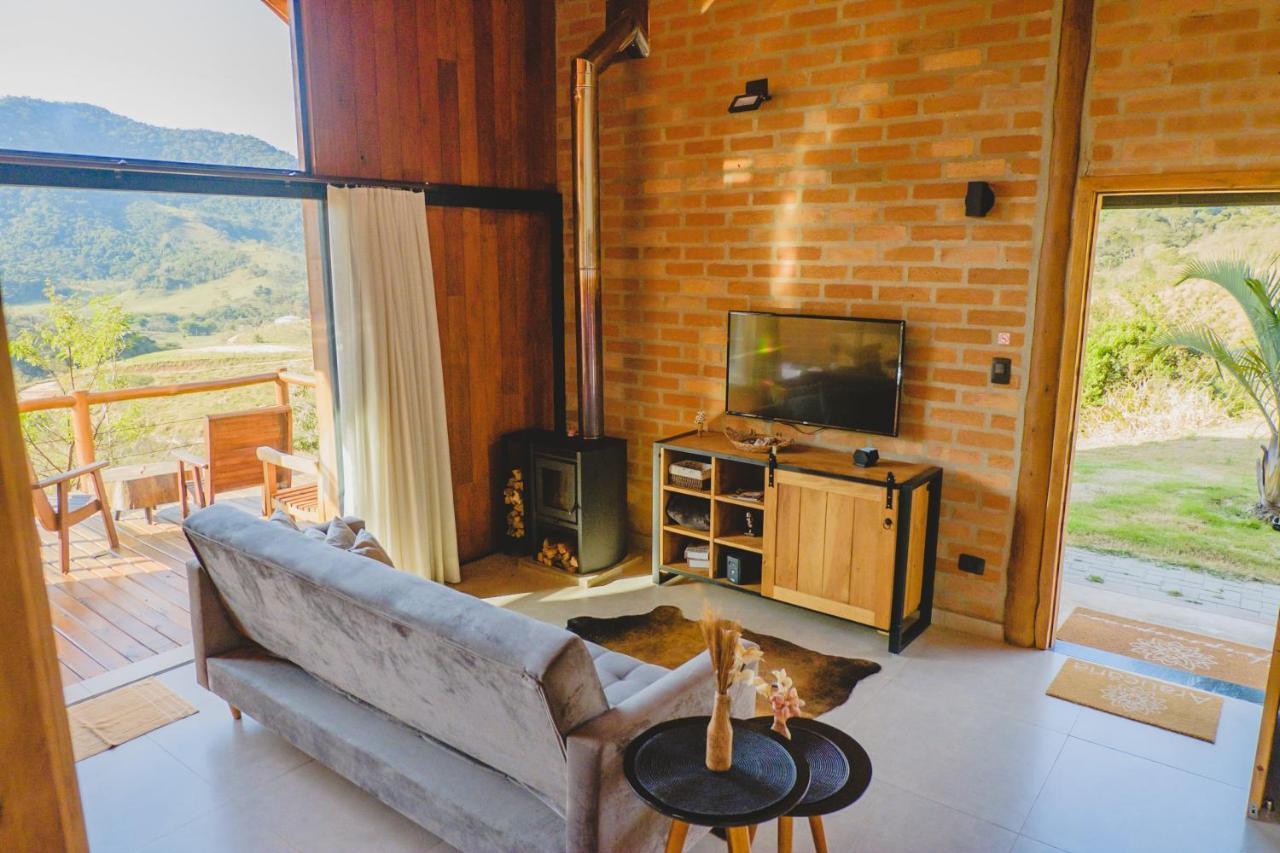 Pousada Ho'Oponopono Chalets & Wine Sapucaí-Mirim Buitenkant foto