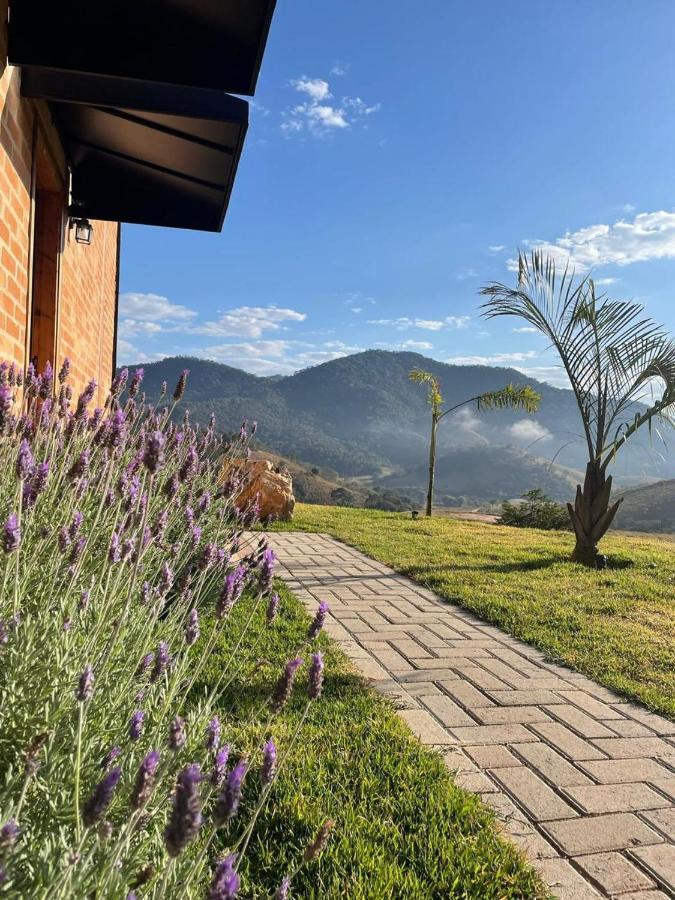 Pousada Ho'Oponopono Chalets & Wine Sapucaí-Mirim Buitenkant foto